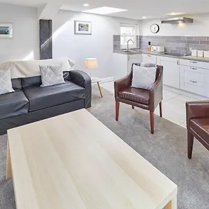 Host & - The Lealholm At Brunswick Apartment Whitby