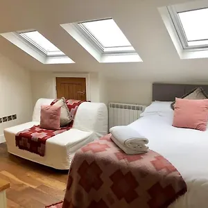 Dennington Studio Apartment York